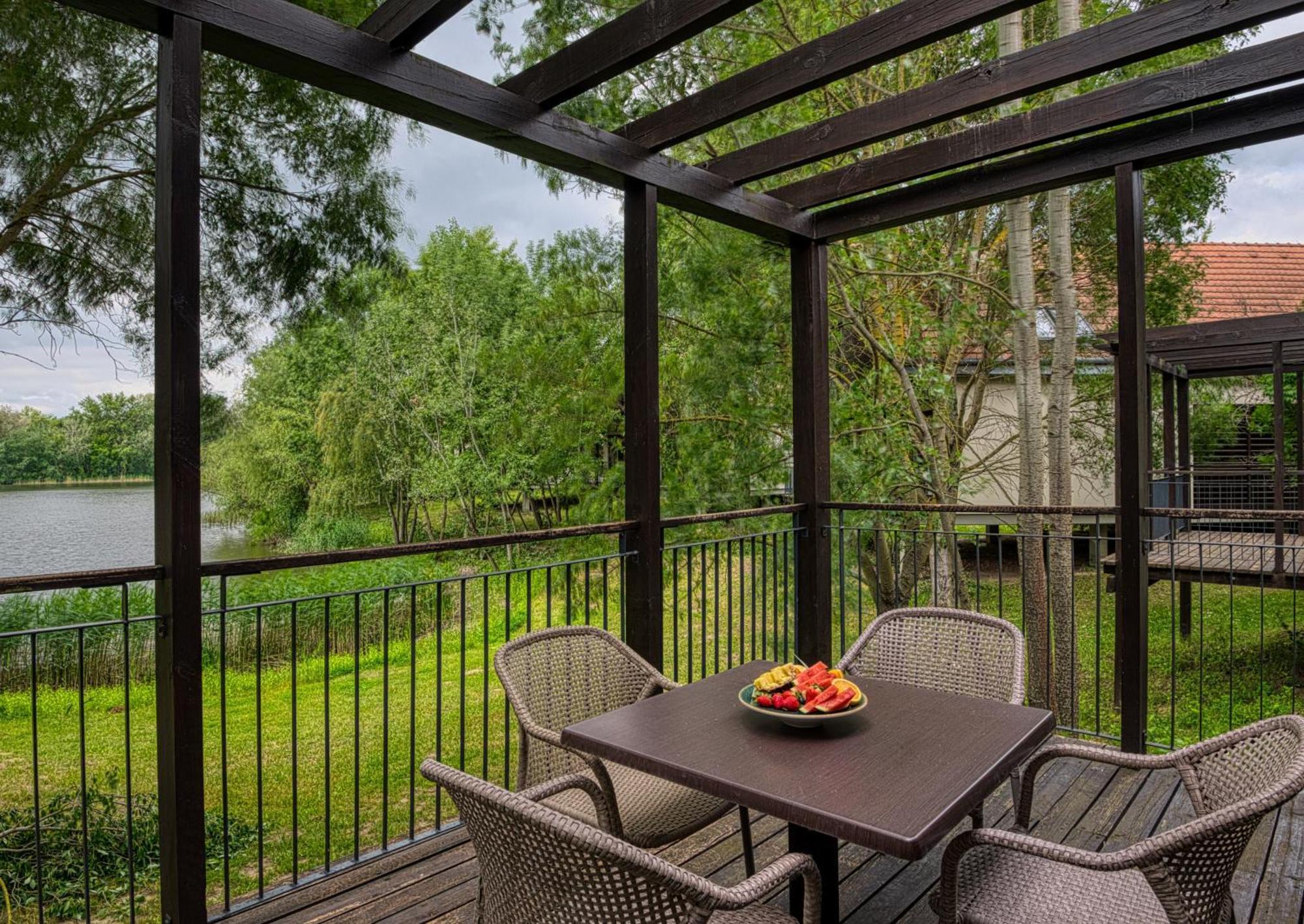 Tisza Balneum Hotel Tiszafüred Екстериор снимка
