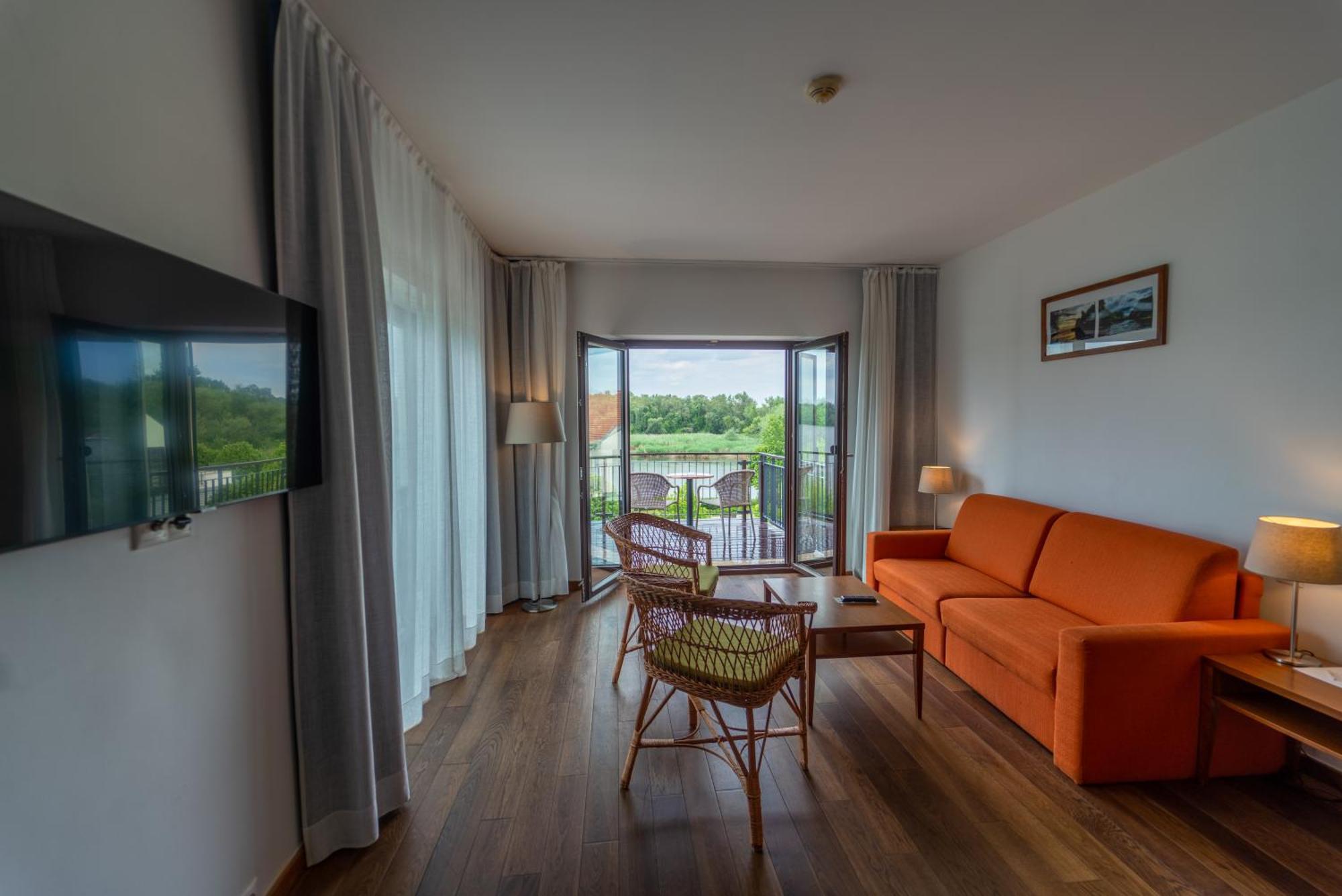 Tisza Balneum Hotel Tiszafüred Екстериор снимка