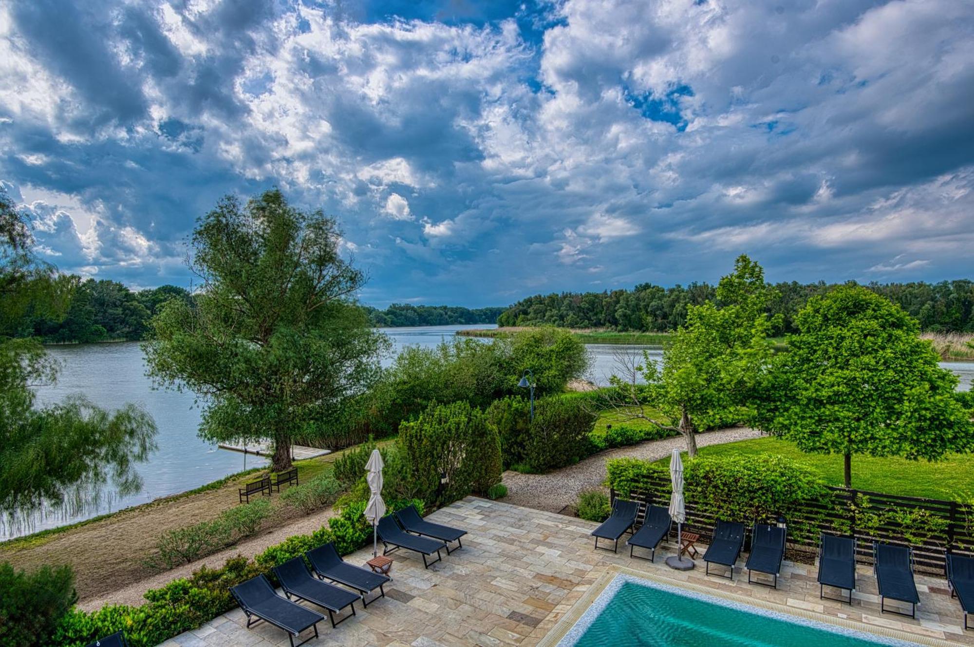 Tisza Balneum Hotel Tiszafüred Екстериор снимка