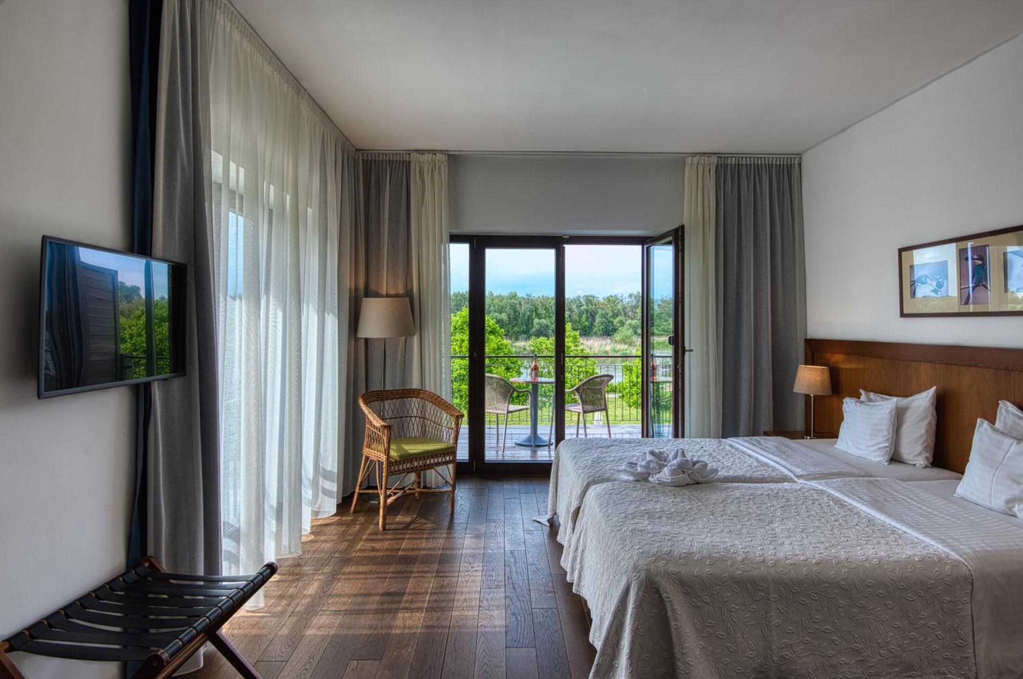 Tisza Balneum Hotel Tiszafüred Екстериор снимка