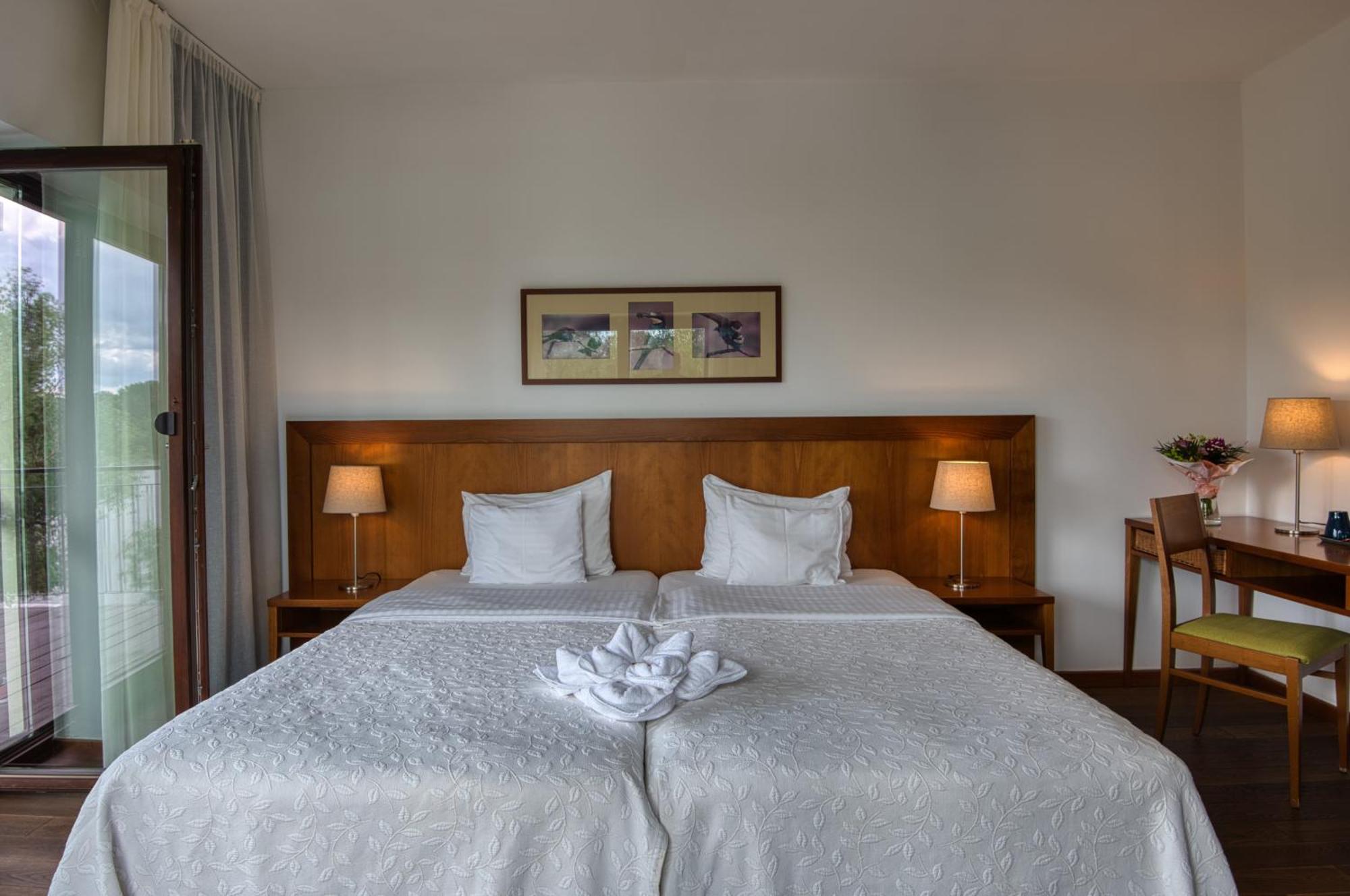 Tisza Balneum Hotel Tiszafüred Екстериор снимка