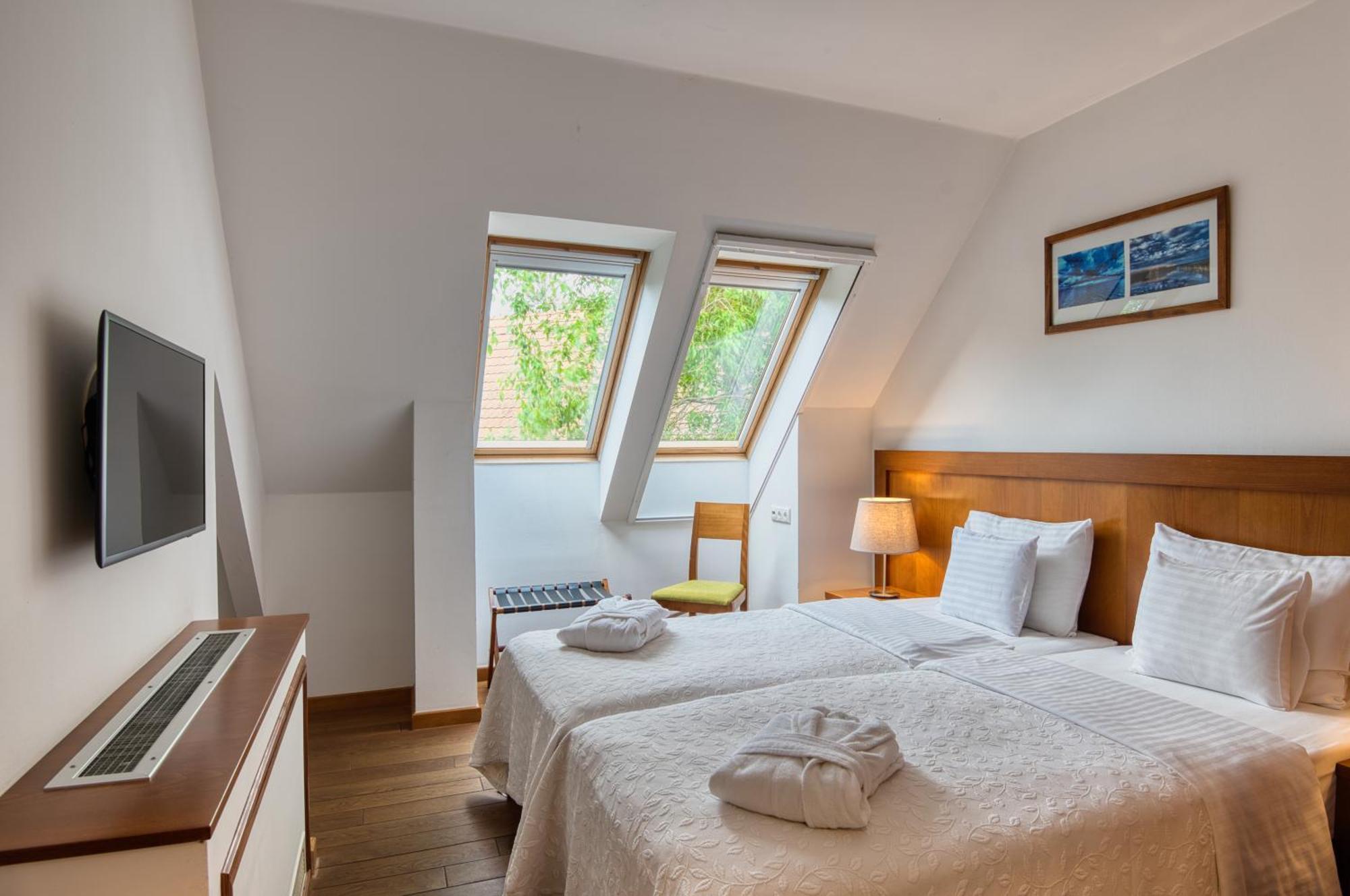 Tisza Balneum Hotel Tiszafüred Екстериор снимка